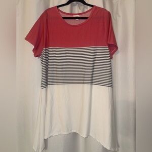 Lularoe T shirt Melissa tunic